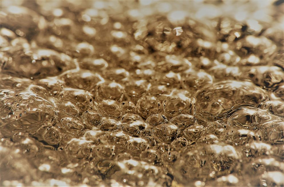 home page picture - golden bubbles